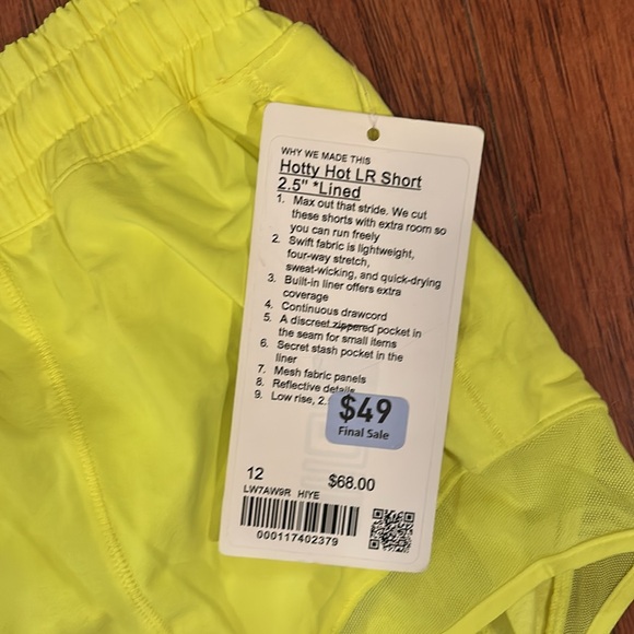 Lululemon Lululemon Hotty Hot Short LR 2.5"
Highlight Yellow size 12 - Picture 2 of 10